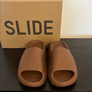 Yeezy Slide Flax